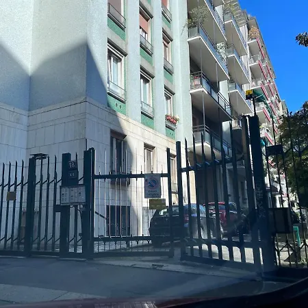 Appartement De Amicis Milaan